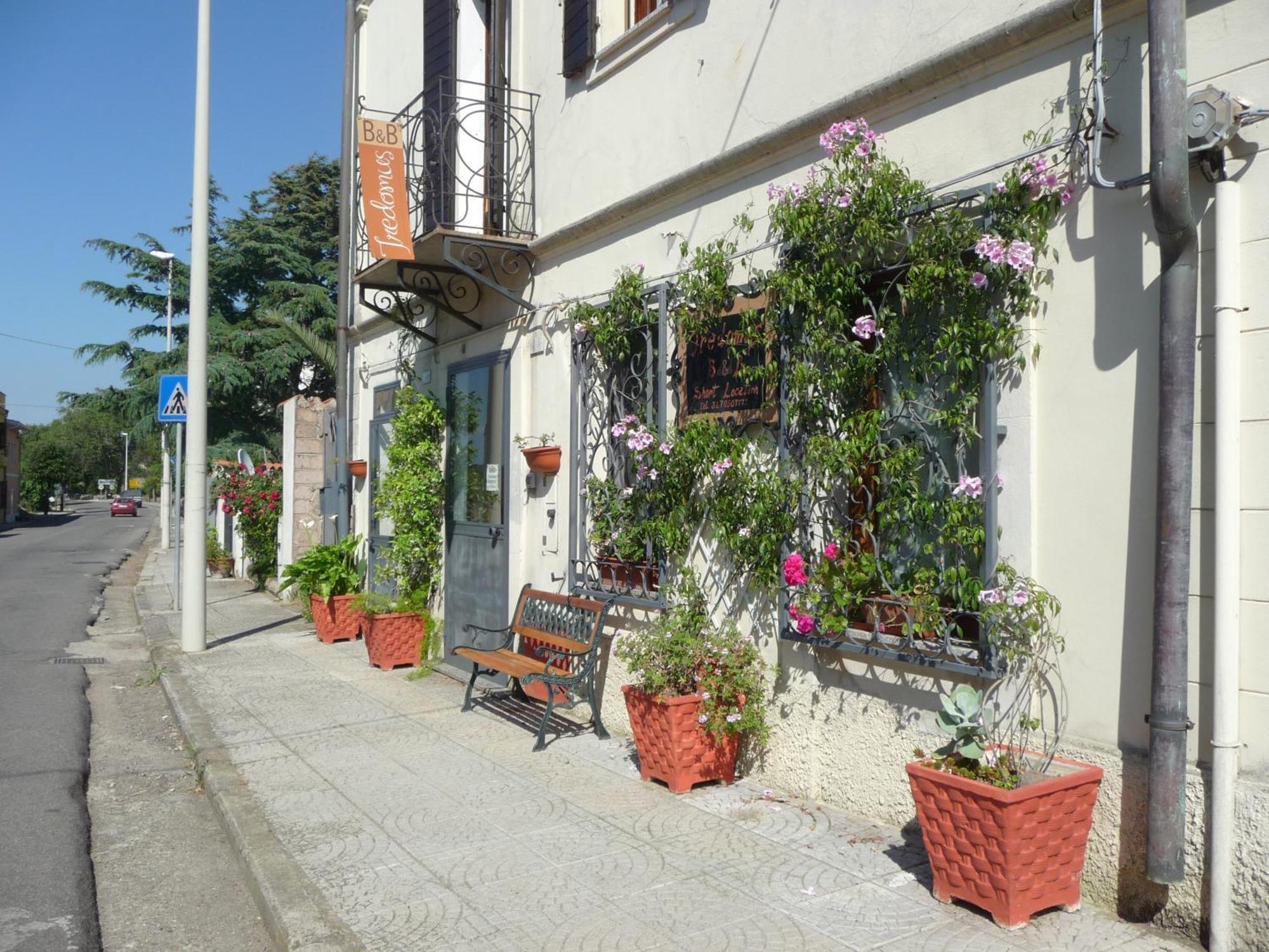 Tresnuraghes B&B Tredomus מראה חיצוני תמונה